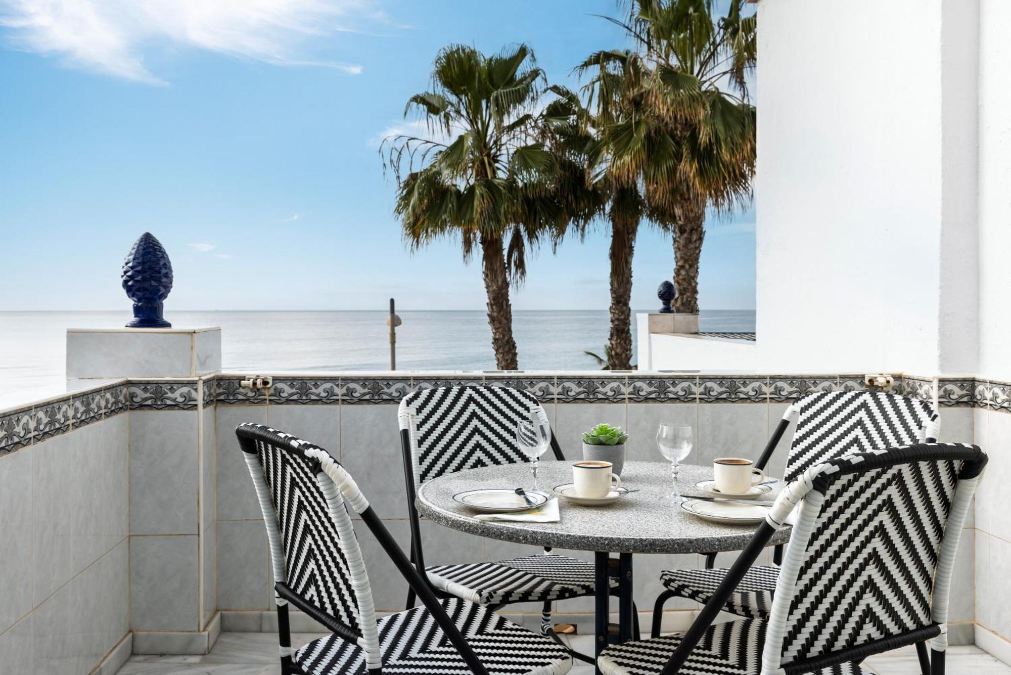 Beachfront Apt Torrox Costa Esterno foto